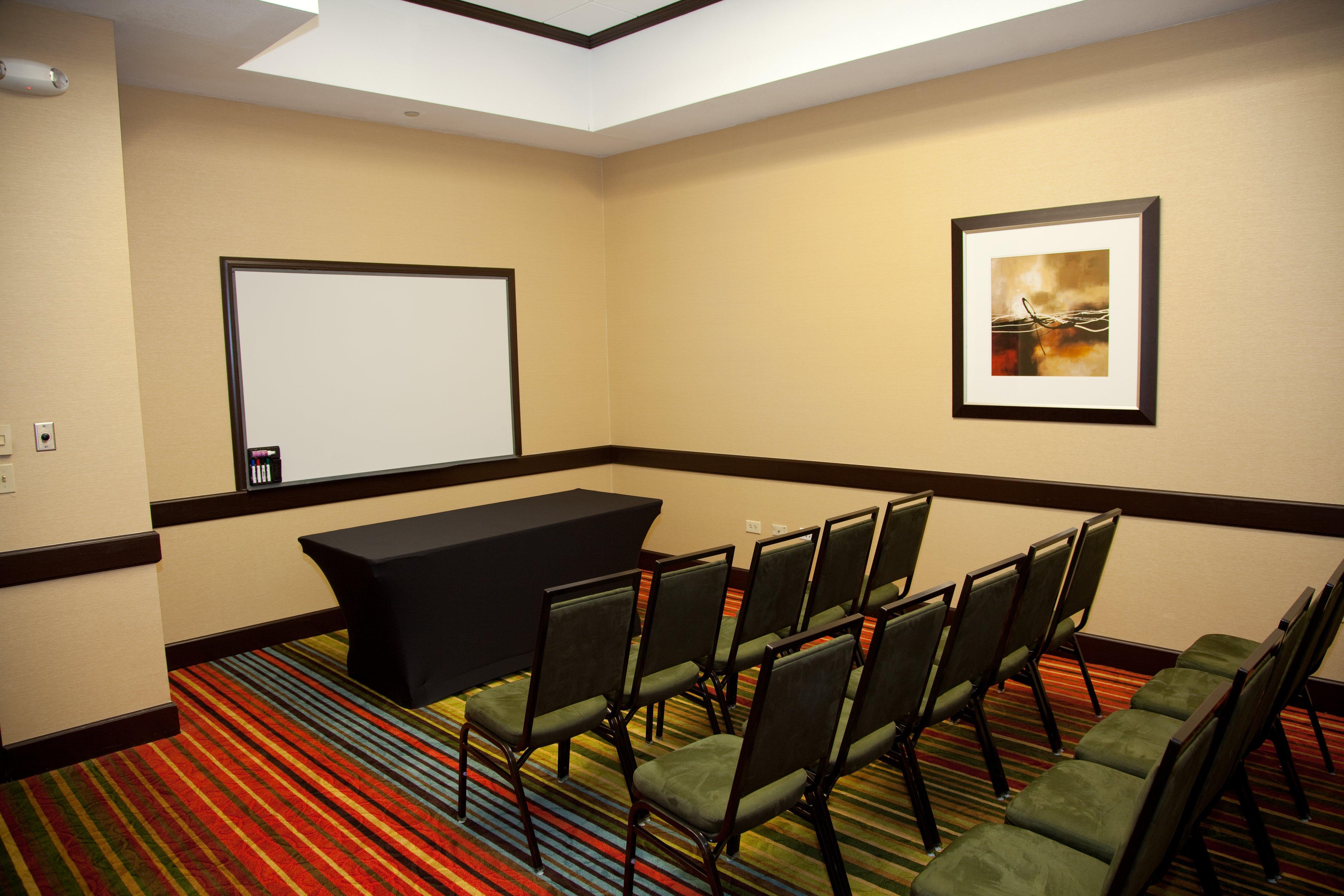 Holiday Inn Hotel & Suites Chicago Northwest - Elgin By Ihg Dış mekan fotoğraf