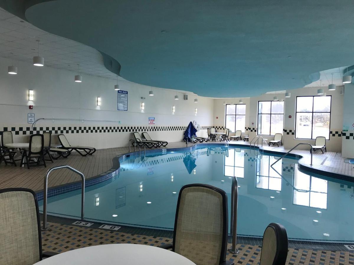Holiday Inn Hotel & Suites Chicago Northwest - Elgin By Ihg Dış mekan fotoğraf