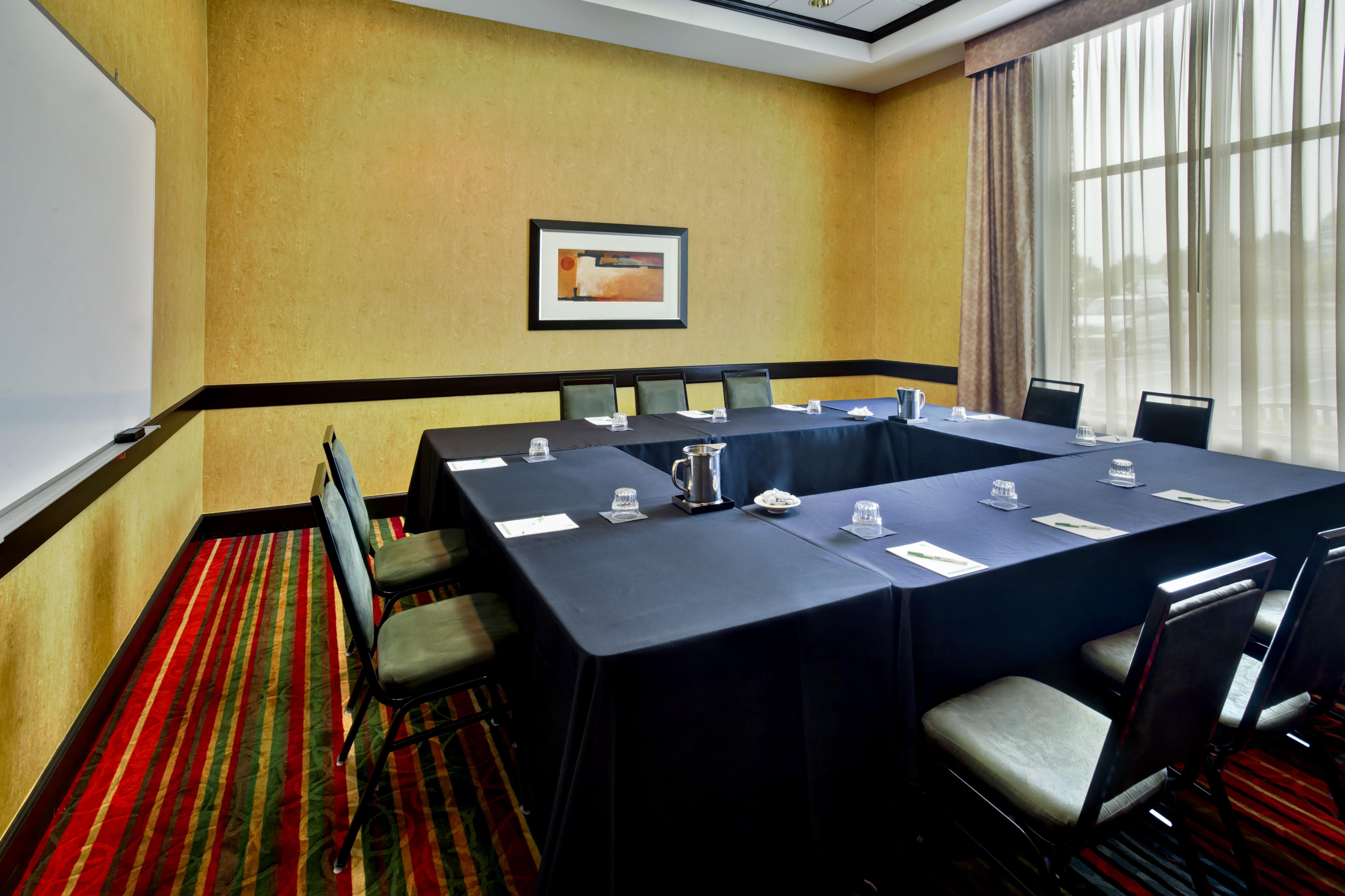 Holiday Inn Hotel & Suites Chicago Northwest - Elgin By Ihg Dış mekan fotoğraf