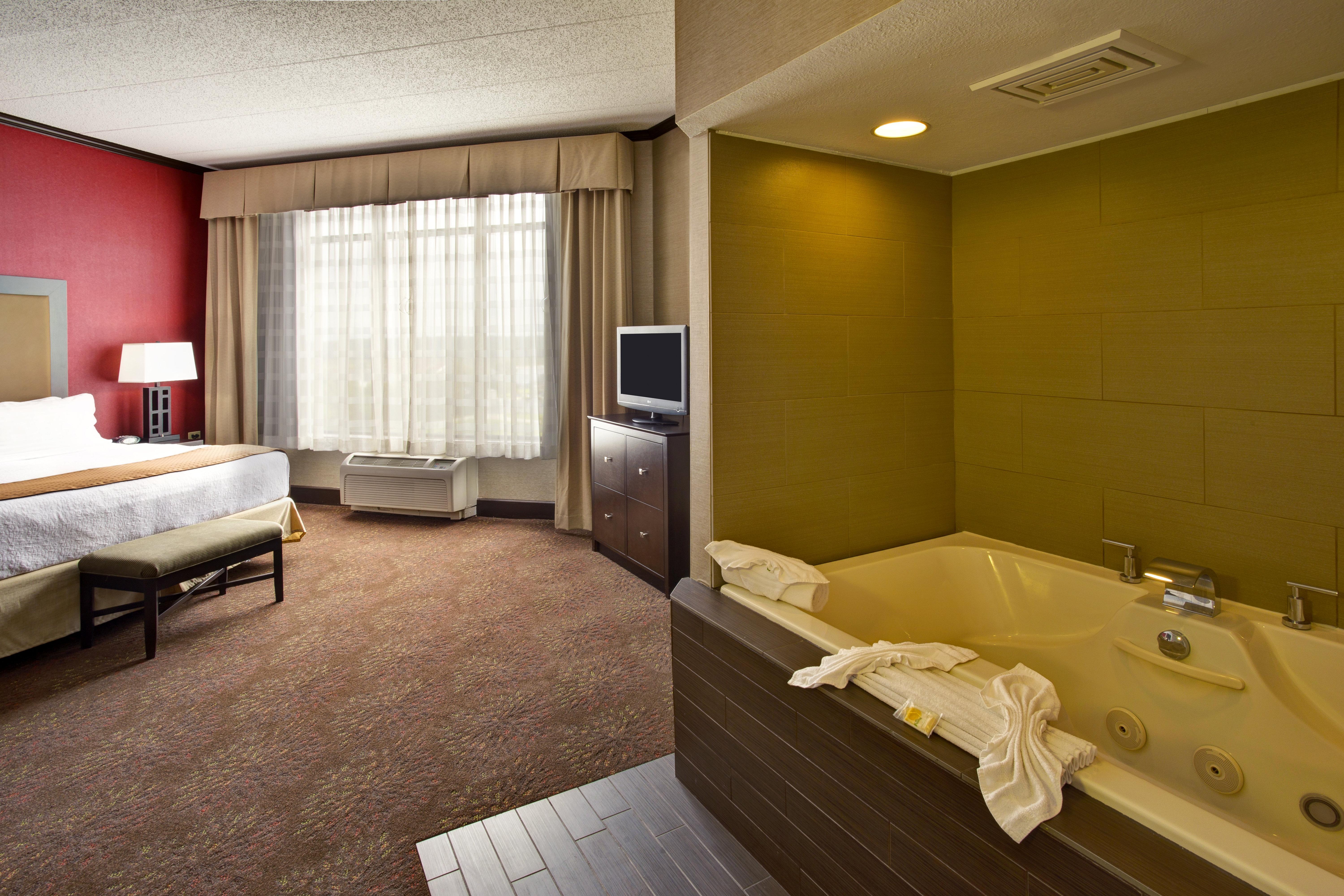 Holiday Inn Hotel & Suites Chicago Northwest - Elgin By Ihg Dış mekan fotoğraf