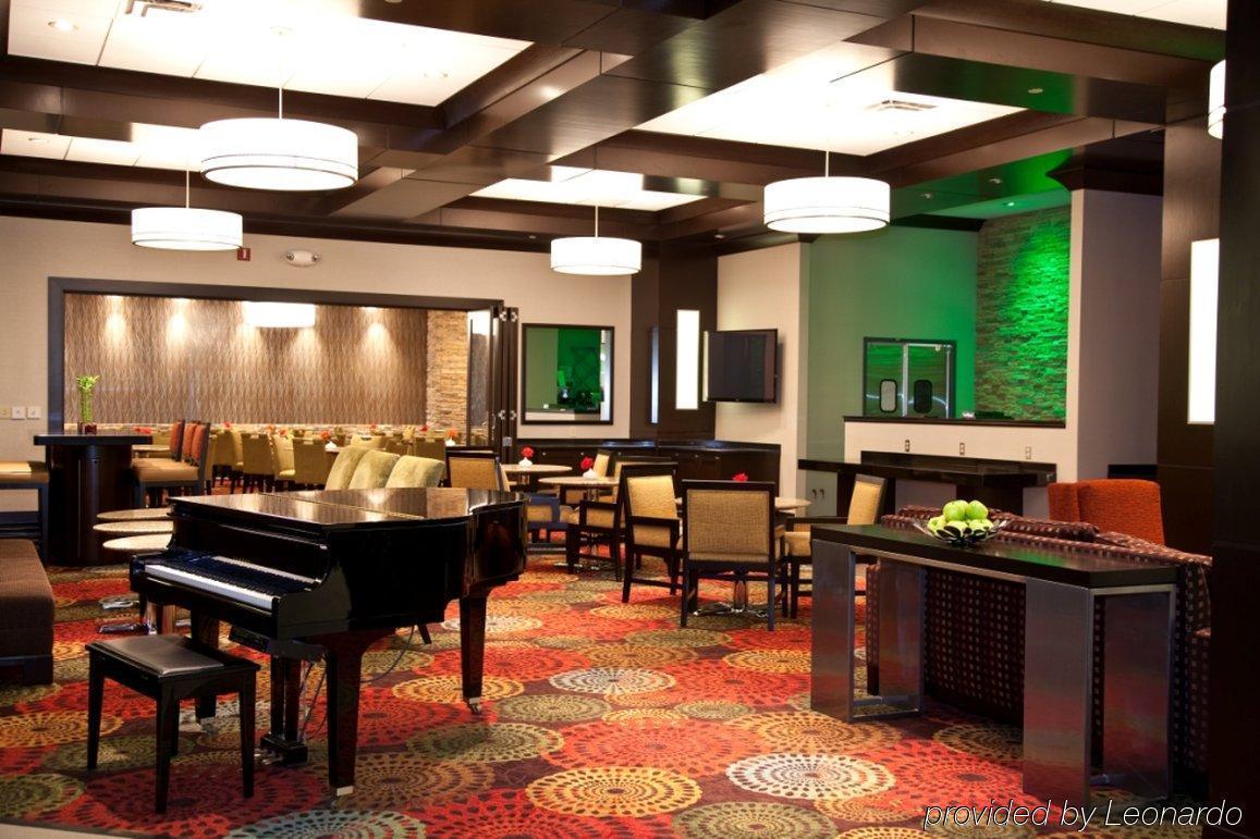 Holiday Inn Hotel & Suites Chicago Northwest - Elgin By Ihg Dış mekan fotoğraf