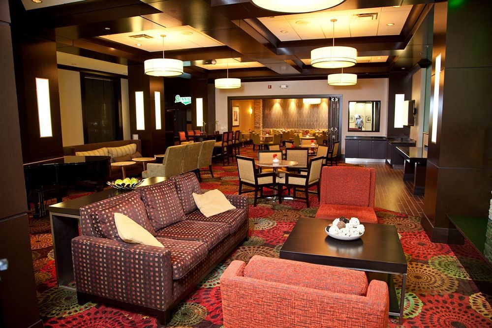 Holiday Inn Hotel & Suites Chicago Northwest - Elgin By Ihg Dış mekan fotoğraf