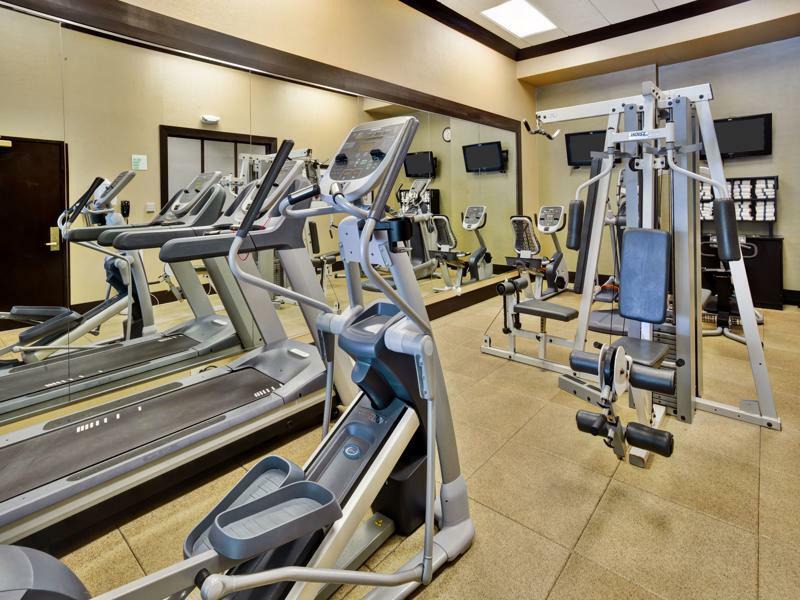 Holiday Inn Hotel & Suites Chicago Northwest - Elgin By Ihg Dış mekan fotoğraf